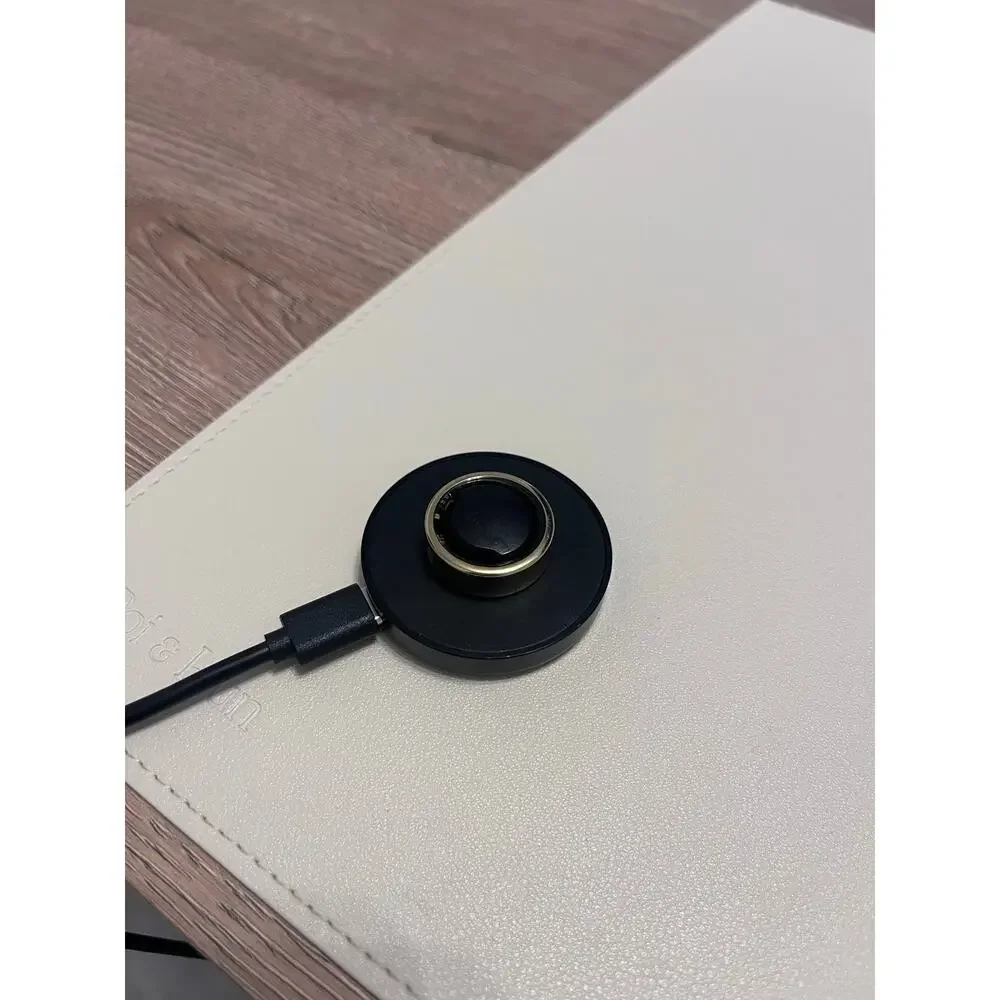 Oura Ring - Gold size 8